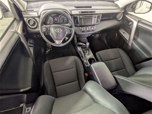Used 2018 Toyota RAV4 LE w/ Carpet Mat Package image 9