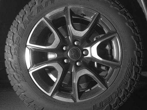 Used 2025 Jeep Compass Trailhawk AWD/4WD image 13