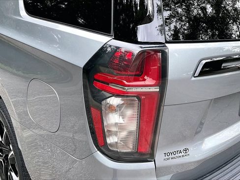 Used 2024 Chevrolet Tahoe RST w/ Luxury Package AWD/4WD image 20