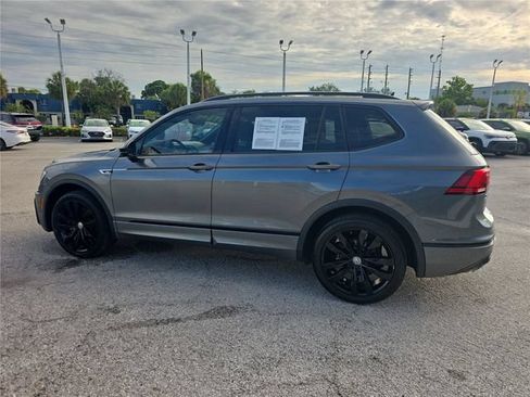 Used 2021 Volkswagen Tiguan SE R-Line FWD image 7
