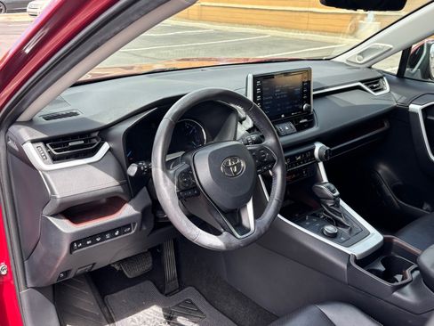 Used 2020 Toyota RAV4 Limited AWD/4WD image 20