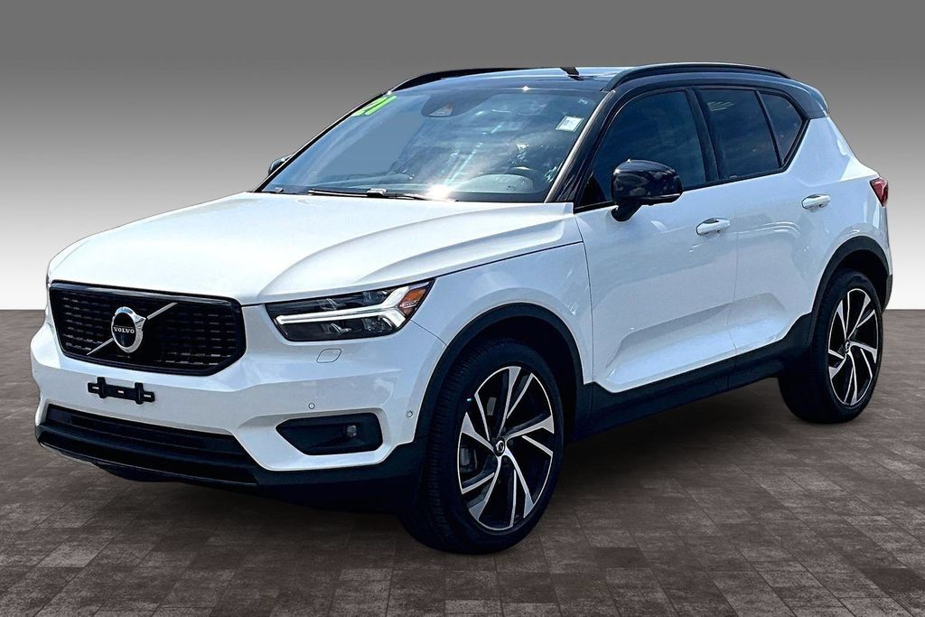 Used 2021 Volvo XC40 T5 R-Design w/ Advanced Package AWD/4WD image 24