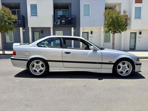 Used 1998 BMW M3 Coupe RWD image 24