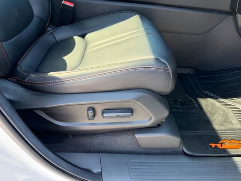 Certified 2024 Honda Pilot TrailSport image 30