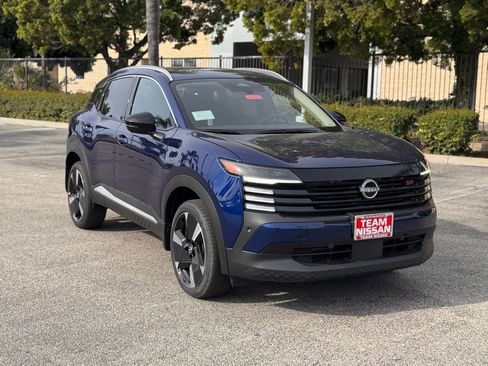 New 2026 Nissan Kicks SR image 2