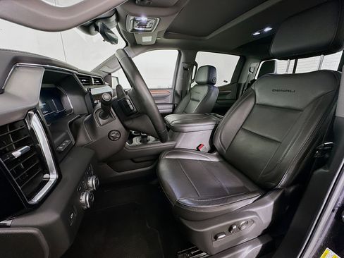 Used 2024 GMC Sierra 1500 Denali w/ Denali Reserve Package AWD/4WD image 13