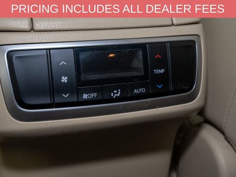 Used 2018 Toyota Highlander Limited FWD image 8