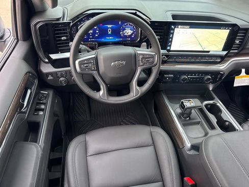 New 2026 Chevrolet Silverado 1500 LT Trail Boss w/ Safety Package image 17