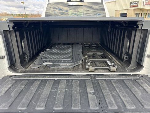 Used 2022 RAM 1500 Limited AWD/4WD image 5