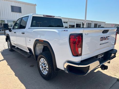 Used 2024 GMC Sierra 2500 Pro w/ Convenience Package image 7