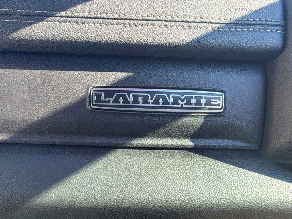 Used 2023 RAM 1500 Laramie AWD/4WD image 19