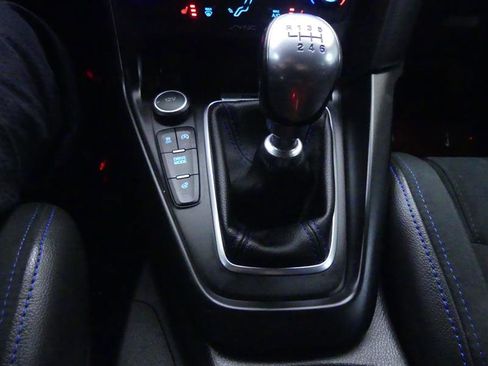 Used 2018 Ford Focus RS image 17