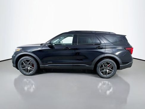 New 2026 Ford Explorer ST-Line w/ ST-Line Street Pack image 4