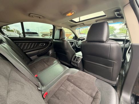 Used 2012 Ford Taurus SHO AWD/4WD image 23