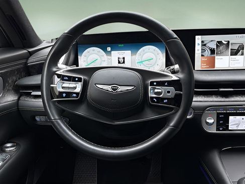 Used 2023 Genesis G90 3.5T image 17