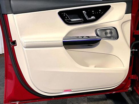 New 2026 Mercedes-Benz GLC 300 4MATIC image 11