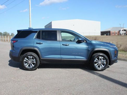 New 2026 Chevrolet Equinox LT image 17