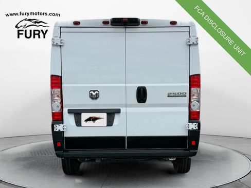 Used 2025 RAM ProMaster 2500 w/ Quick Order Package 22G SLT FWD image 4