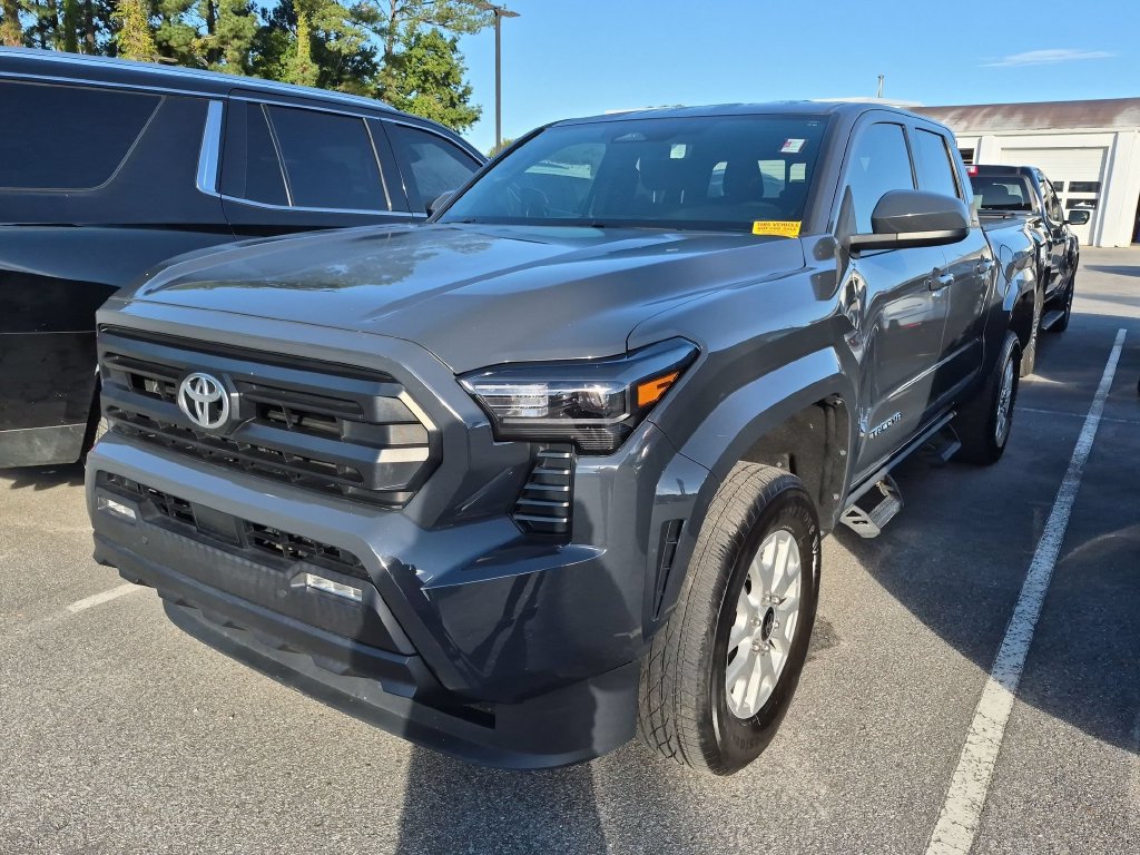 Used 2024 Toyota Tacoma SR5 AWD/4WD image 2