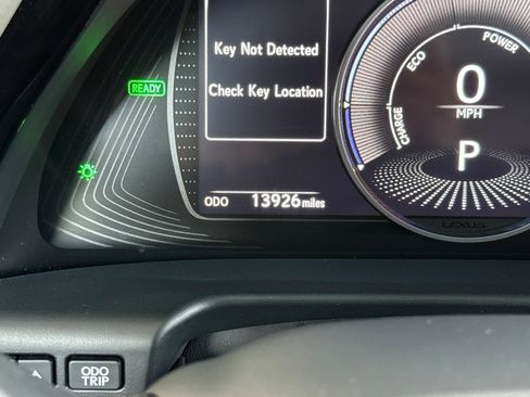 Used 2025 Lexus ES 300h w/ Premium Package FWD image 34