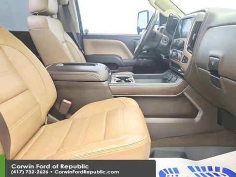 Used 2017 GMC Sierra 2500 Denali w/ Duramax Plus Package image 23