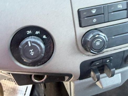 Used 2014 Ford F350 XLT AWD/4WD image 17