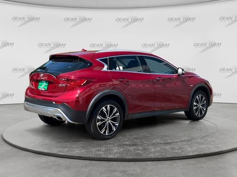 Used 2018 INFINITI QX30 AWD image 7