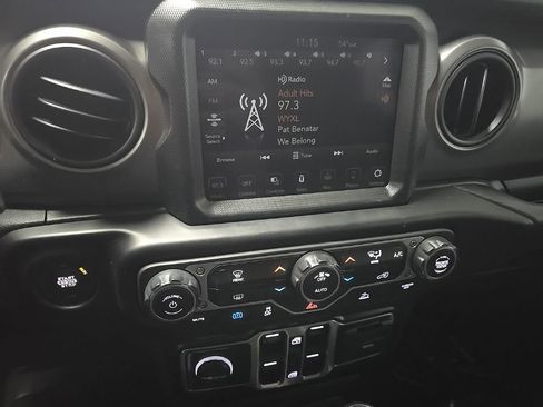 Used 2023 Jeep Wrangler Unlimited w/ 8.4" Radio Group AWD/4WD image 24