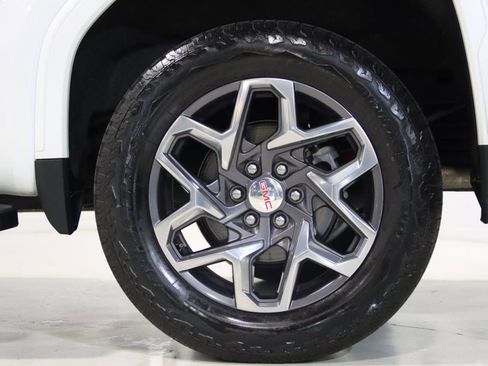 Used 2022 GMC Sierra 1500 SLT w/ SLT Convenience Package image 82