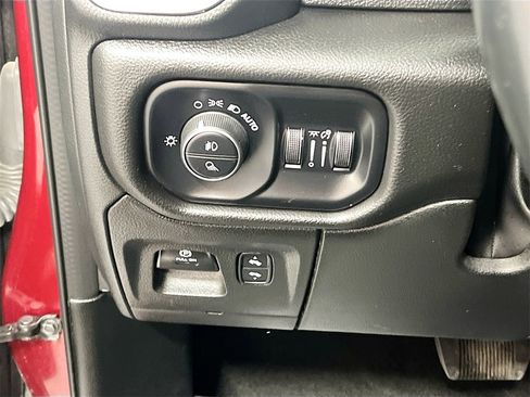 Used 2023 RAM 1500 Laramie image 10