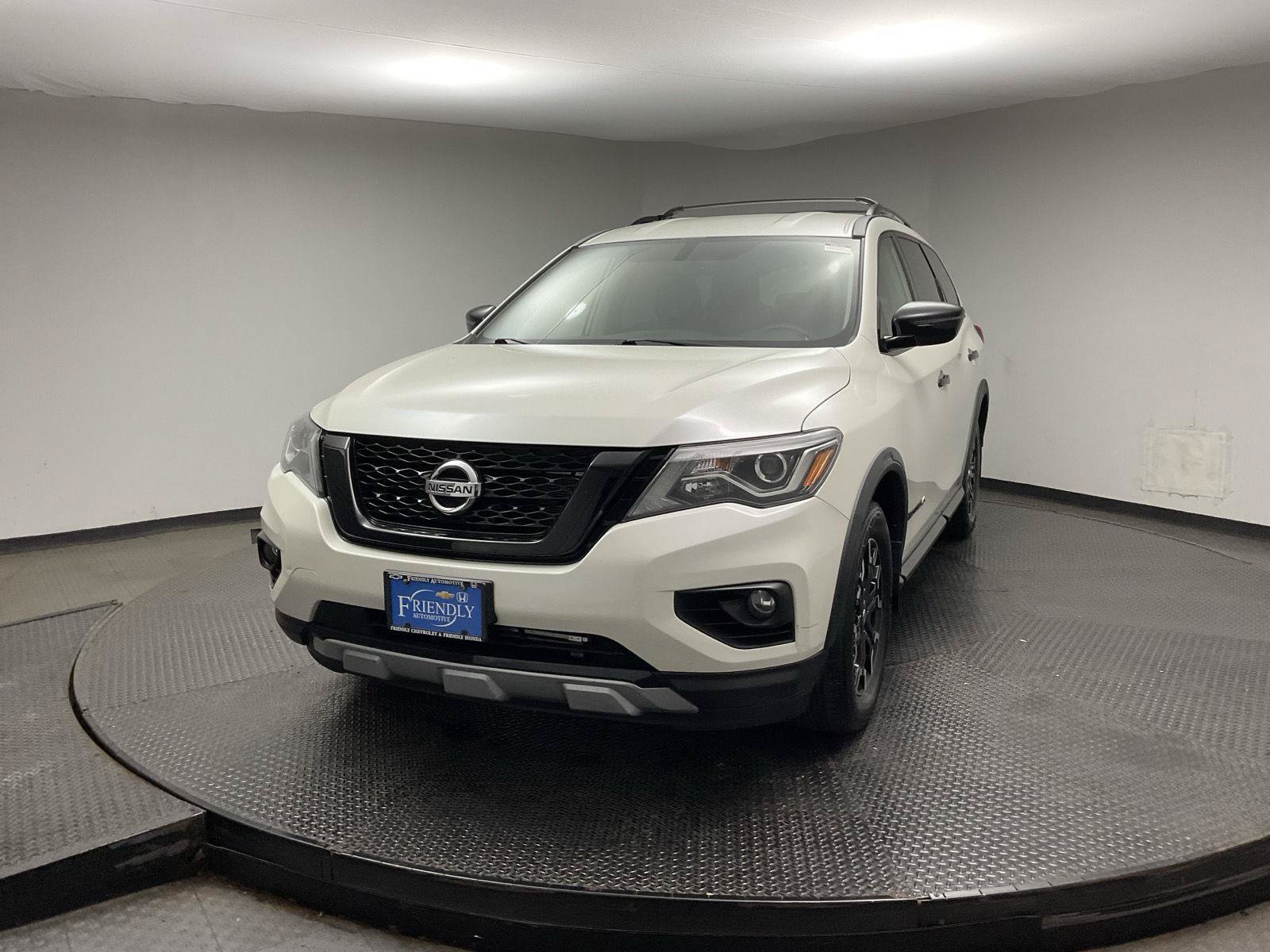 Used 2020 Nissan Pathfinder SV w/ Rock Creek Edition FWD image 3