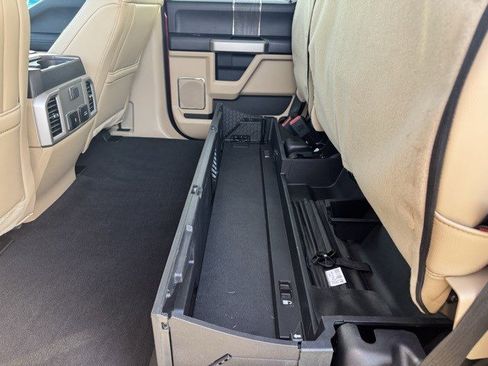 Used 2021 Ford F250 Lariat w/ Lariat Ultimate Package image 27