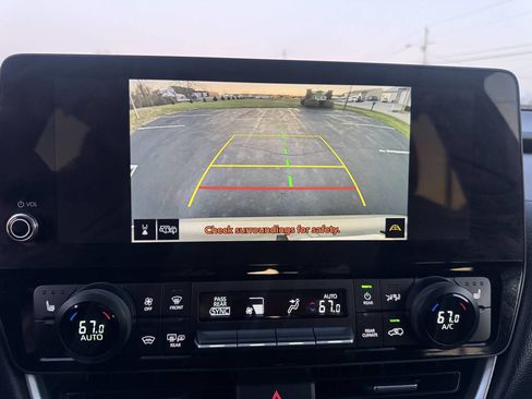 Used 2024 Toyota Grand Highlander AWD image 35