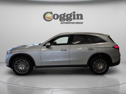 New 2026 Mercedes-Benz GLC 300 4MATIC image 2