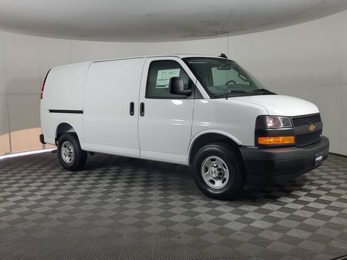 New 2026 Chevrolet Express 2500 w/ Driver Convenience Package RWD image 3