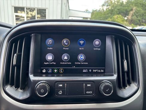 Used 2022 Chevrolet Colorado LT w/ Fleet Safety Package RWD image 16