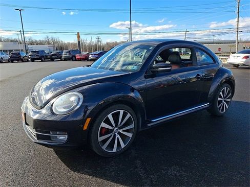 Used 2013 Volkswagen Beetle 2.0T image 3