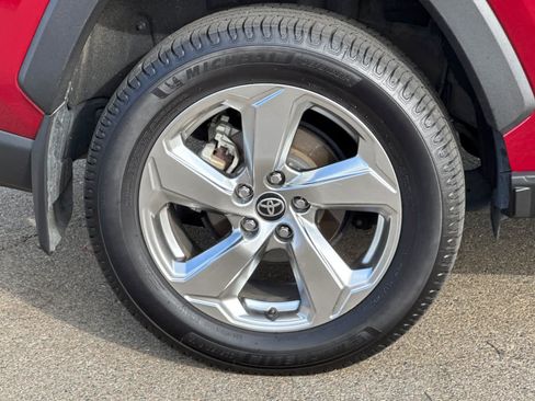 Used 2021 Toyota RAV4 Limited AWD/4WD image 20