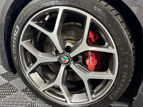 Used 2020 Alfa Romeo Giulia Ti w/ Active Blind Spot Package RWD image 10