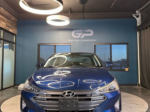 Used 2019 Hyundai Elantra SEL FWD image 8