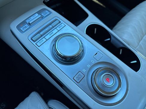 Used 2023 Genesis GV70 3.5T Sport w/ Sport Prestige Package image 5