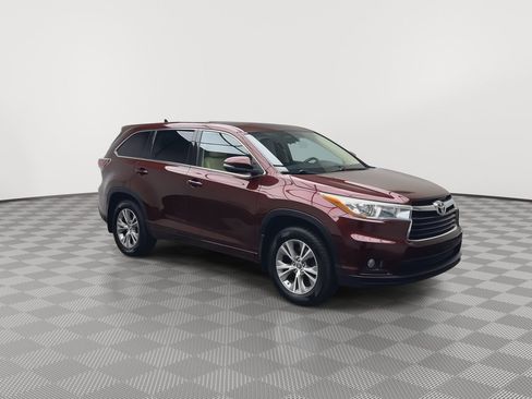 Used 2016 Toyota Highlander Plus AWD/4WD image 31