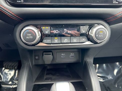 New 2025 Nissan Versa SR image 13