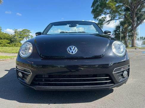 Used 2013 Volkswagen Beetle 2.0T FWD image 3