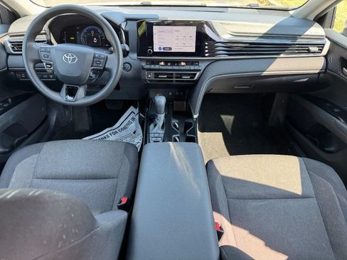 Certified 2025 Toyota Camry LE FWD image 15