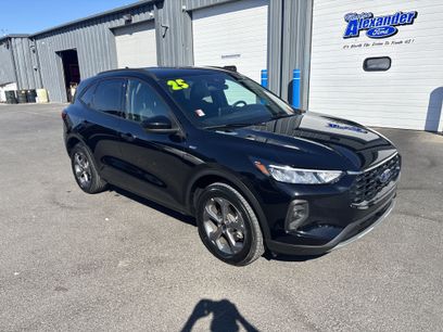 Used 2025 Ford Escape ST-Line Select