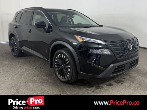 Used 2026 Nissan Rogue Dark Armor FWD image 1