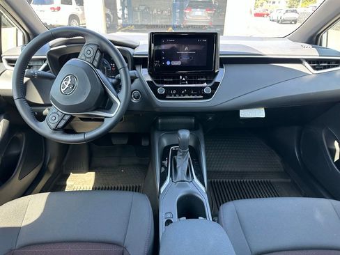 Used 2026 Toyota Corolla SE FWD image 8
