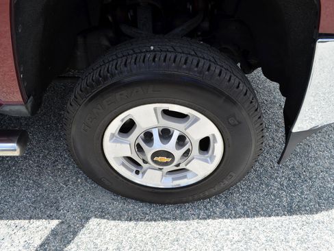 Used 2015 Chevrolet Silverado 2500 LT image 11