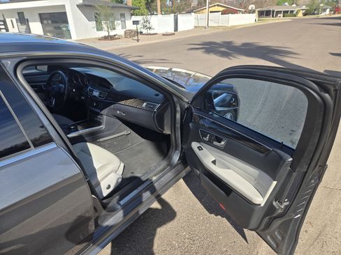 Used 2016 Mercedes-Benz E 350 Sedan w/ Premium Package image 8